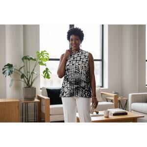 Lane Bryant Black White Geometric Sleeveless Pleated Top‎ 14/16